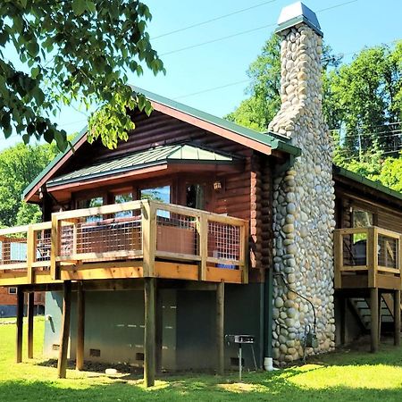 Skinny Dippin'-River Front- Free Tickets-Dog Friendly-Sleeps 6 Pigeon Forge Zewnętrze zdjęcie