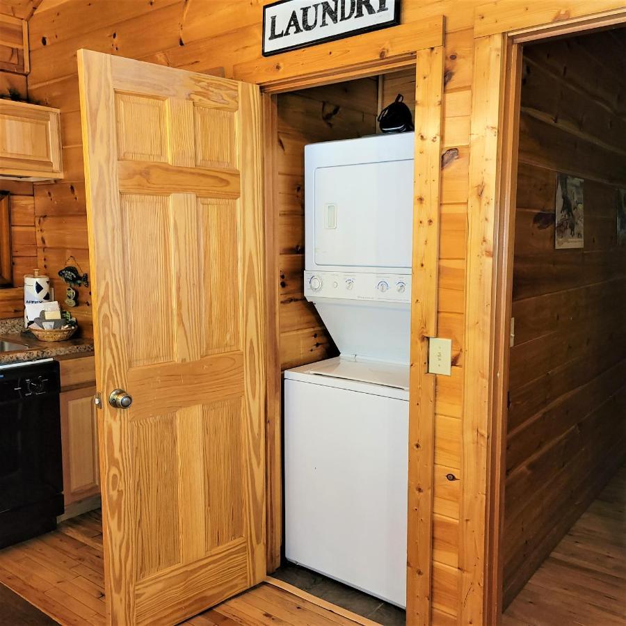 Skinny Dippin'-River Front- Free Tickets-Dog Friendly-Sleeps 6 Pigeon Forge Zewnętrze zdjęcie